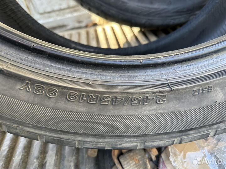 Bridgestone Potenza S001 245/45 R19