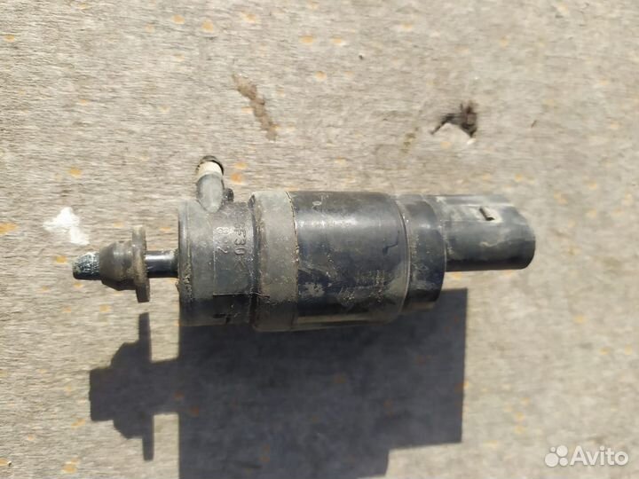 Насос омывателя Volkswagen Jetta 6 2014