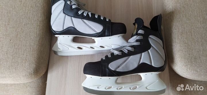 Коньки мужские 46 размер