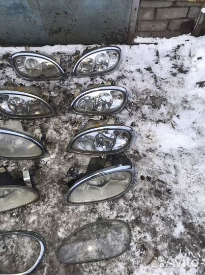 Передние фары левая правая газ Волга 31105,3110