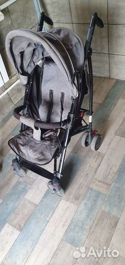 Продам коляску с качелькой
