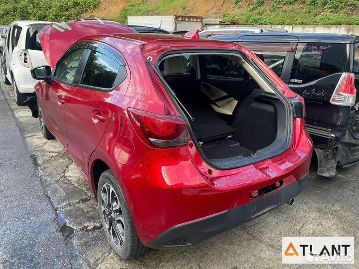 Стойка подвески передний правый mazda demio