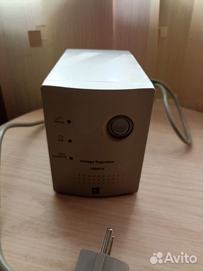 Defender стабилизатор напряжения1000VA