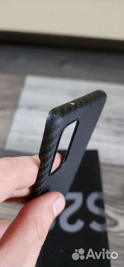 Карбоновый чехол pitaka Samsung s20