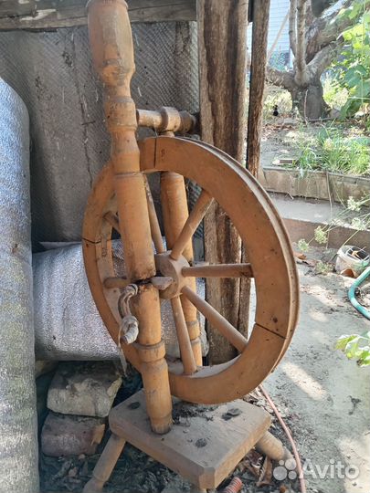 Прялка деревянная старинная
