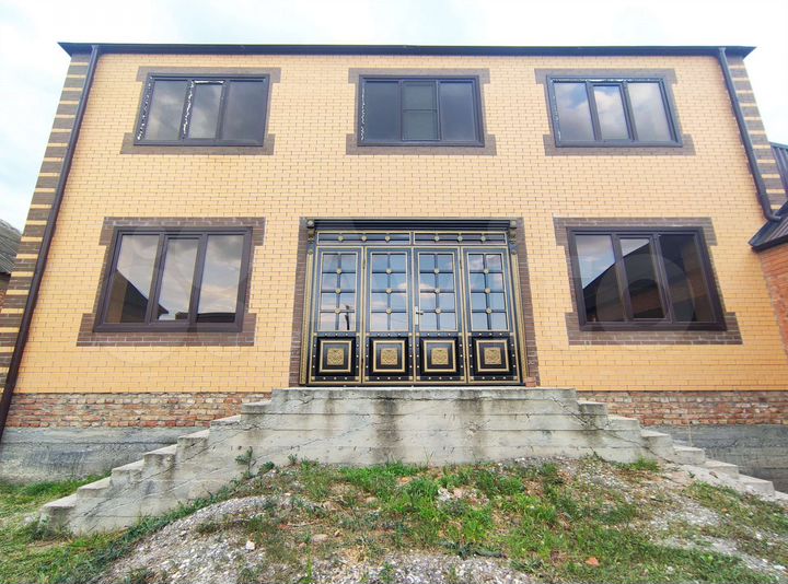 Дом 320 м² на участке 7 сот.