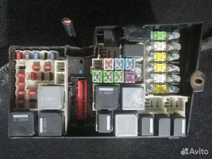 Блок предохранителей Ford Focus 2