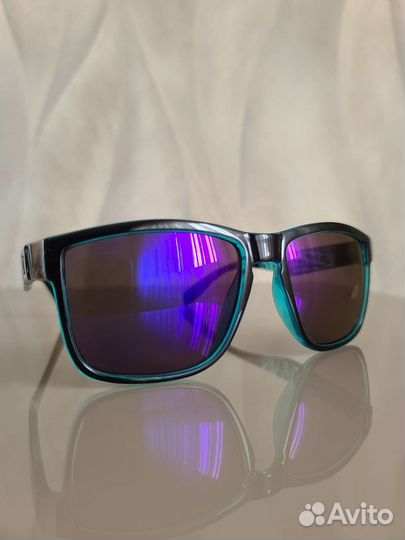 Очки солнцезащитные от Quiksilver