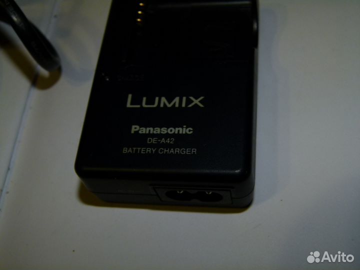 Зарядка Panasonic Lumix DE-A42
