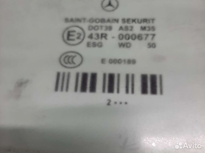 Стекло передние правое w212