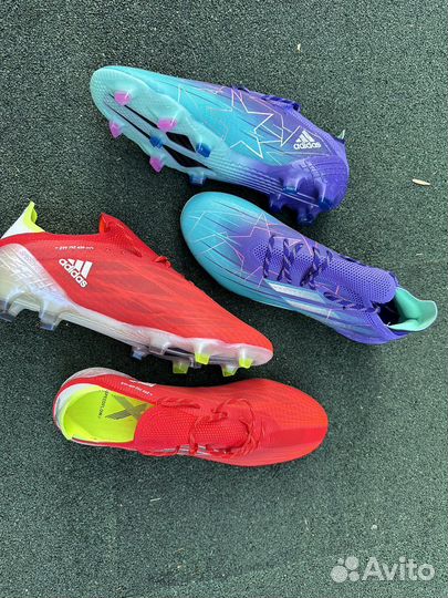 Футбольные бутсы adidas