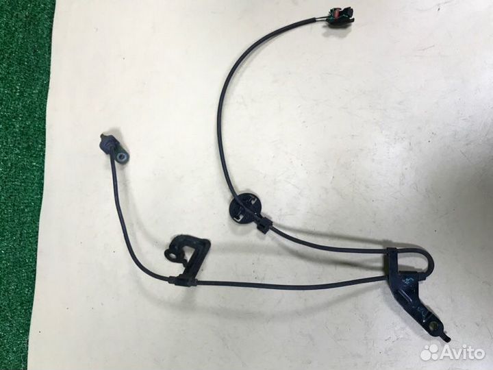 Датчик ABS передний левый Toyota Roomy M900 KR