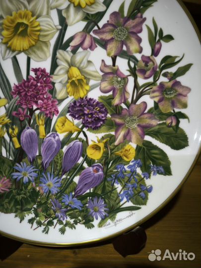 Тарелка декоративная цветы Wedgwood Англия