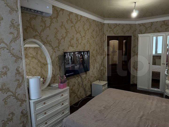 3-к. квартира, 90 м², 5/5 эт.