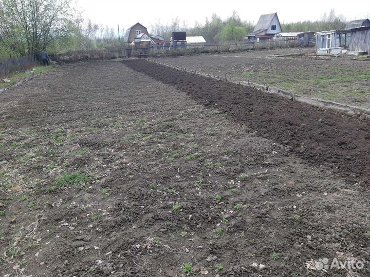 Вспашка земли мотоблоком