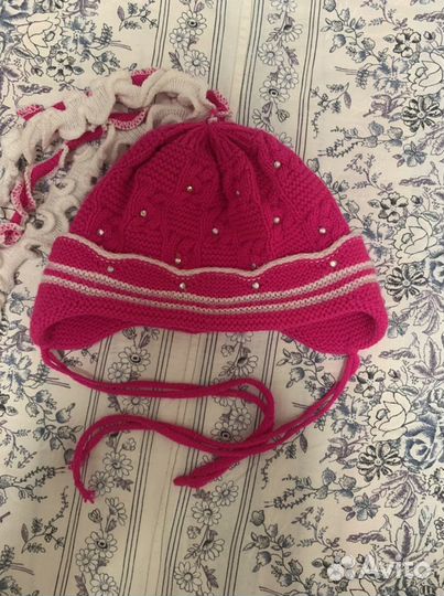 Шапки и панамы для девочки (листай фото)