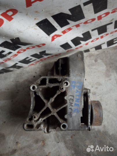 Кронштейн Peugeot Partner 2010