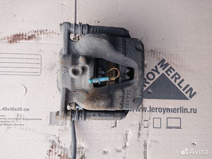 Суппорт тормозной правый мерседес W117 W176 W246 4
