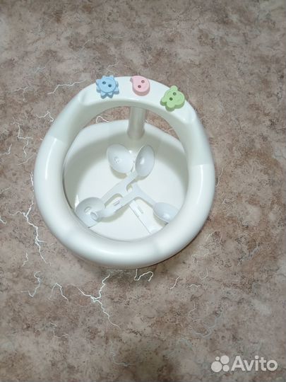 Стульчик для купания в ванной