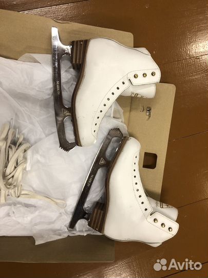 Фигурные коньки jackson freestyle