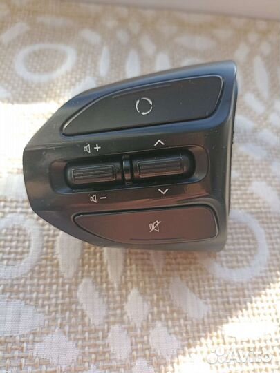 Кнопки управления мульти руля на kia rio2017г