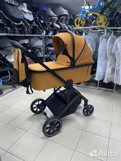 Детская коляска 3 в 1