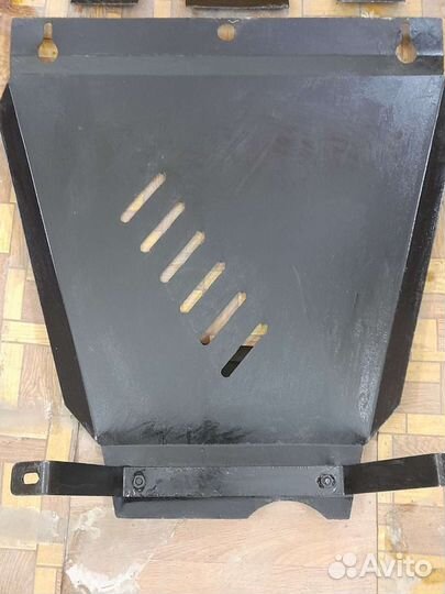 Защита днища Suzuki Grand Vitara