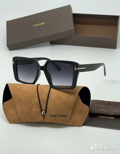 Солнцезащитные очки tom ford