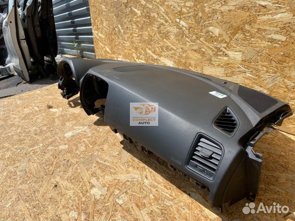 Торпеда / панель Mazda CX-5 (2011-2017)