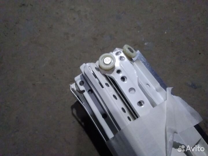 Направляющие для выдвижных ящиков