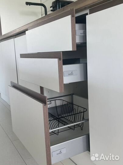 Модульная кухня в наличии