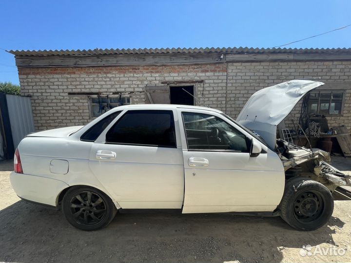 Ваз (LADA) Priora 1.6 MT, 2009, битый, 200000км