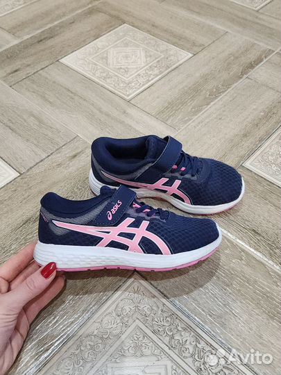 Кроссовки Asics