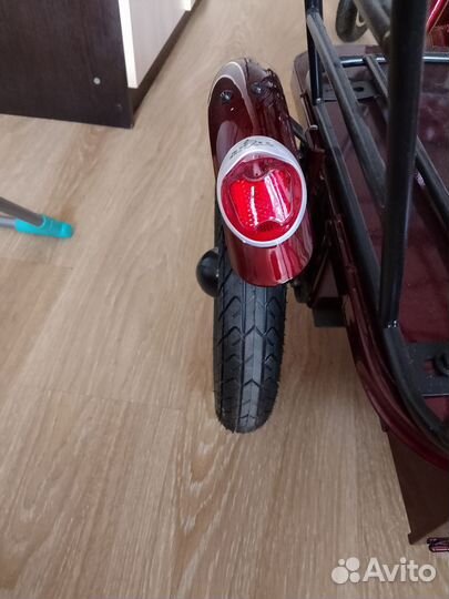 Трехколесный электровелосипед для взрослых