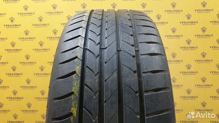 Goodyear EfficientGrip 255/45 R20