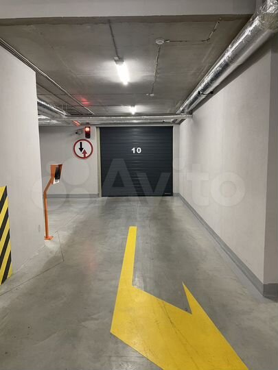 Машиноместо, 14 м²