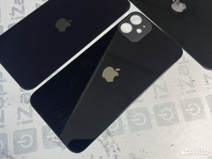 Заднее стекло корпуса iPhone 11 черное