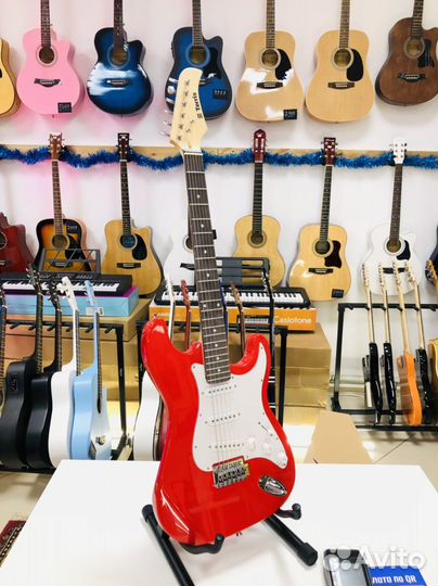 Электрогитара Terris Новая