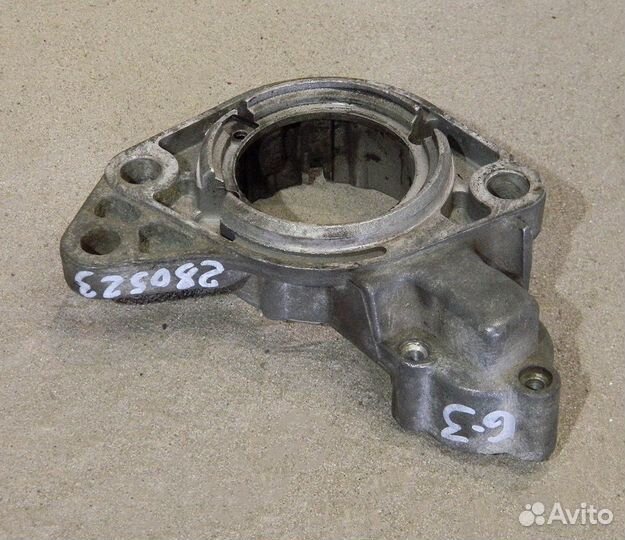 Крышка стартера передняя VW Golf 3