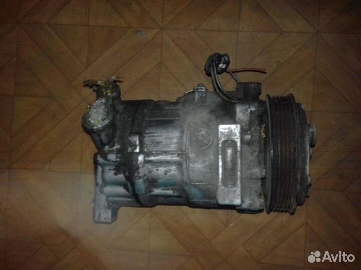 Компрессор кондиционера Opel Astra H