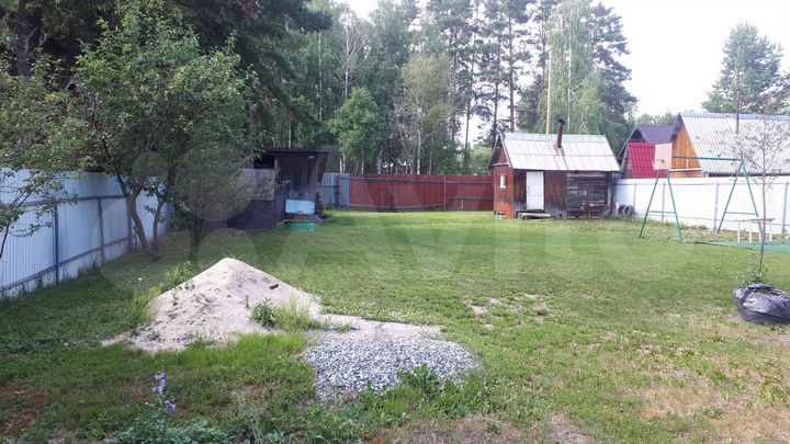 Дача 20 м² на участке 6 сот.