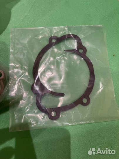 Водяной насос помпа на газ 04062-1307010