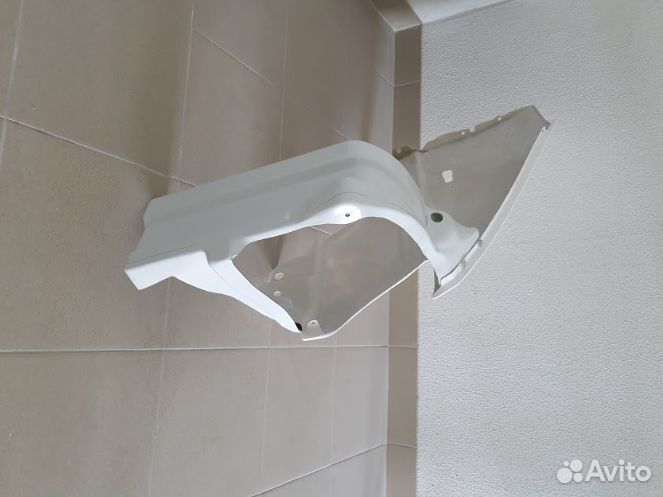 Кронштейны фар передних крыльев Mercedes Sprinter