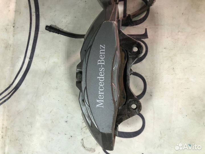 Суппорта передние на Мерседес 222