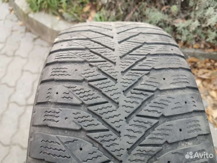 Triangle LL01 215/55 R16