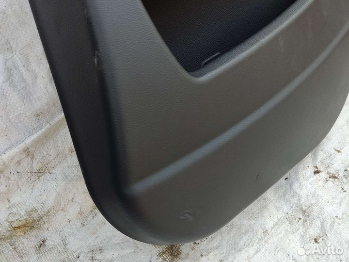 Обшивка задней двери Bmw X5 E70