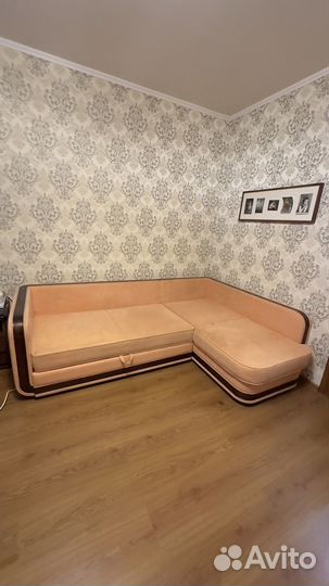 Угловой диван бу