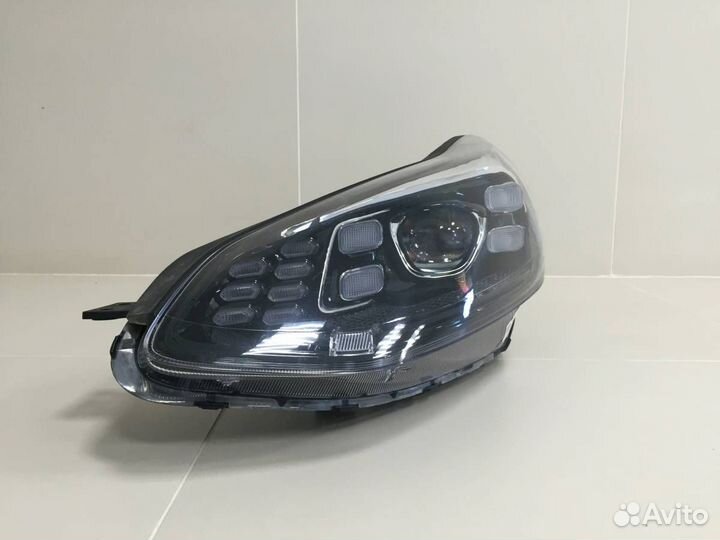 Фара левая Kia Sportage