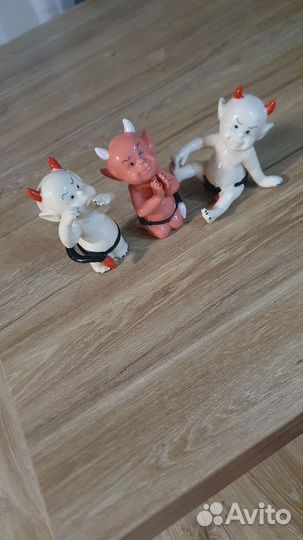 Статуэтка фарфор