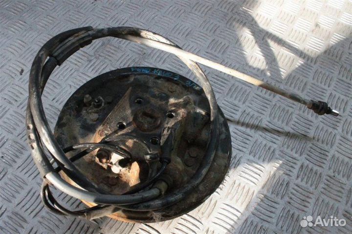 Кулак задний правый Renault Clio 3 1.5 K9KF728